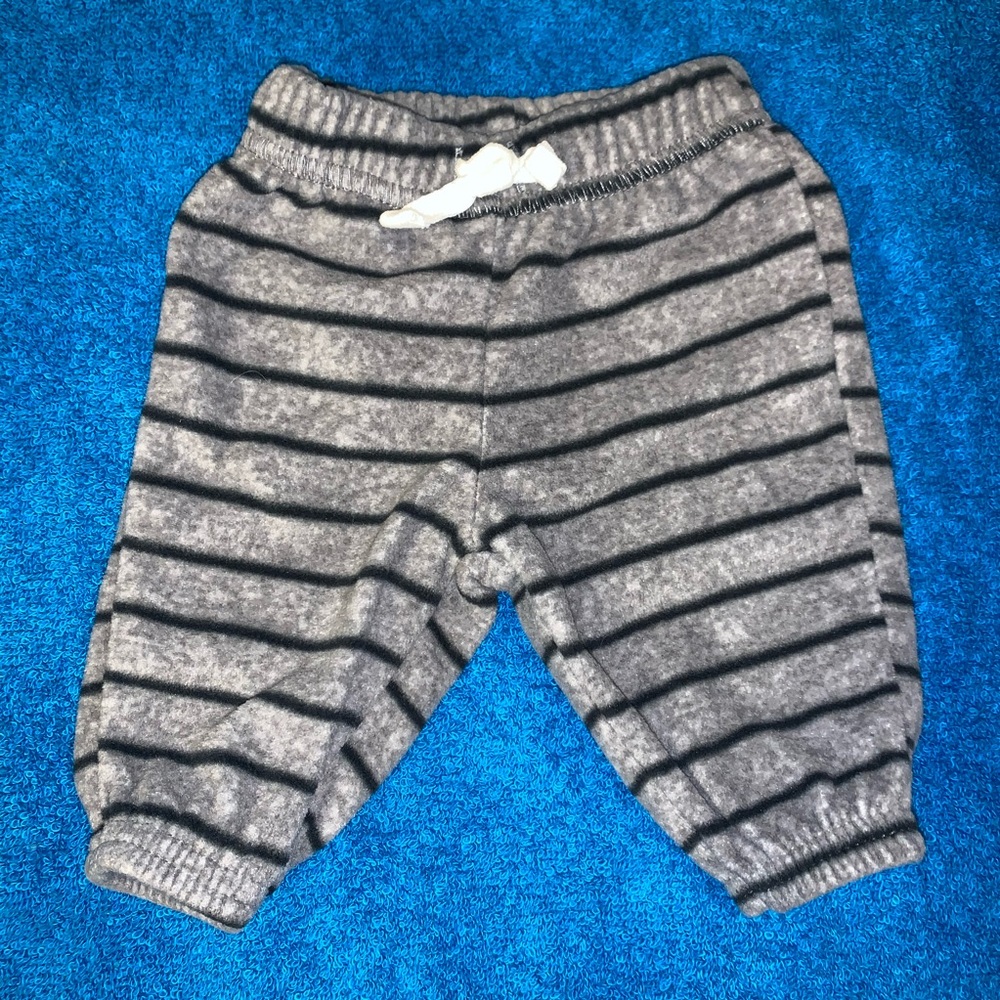 2 for $10 ‼️ newborn fleece gray striped joggers